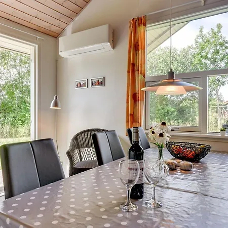 Herlugh - 1km To The Fjord By Interhome Casa de Férias